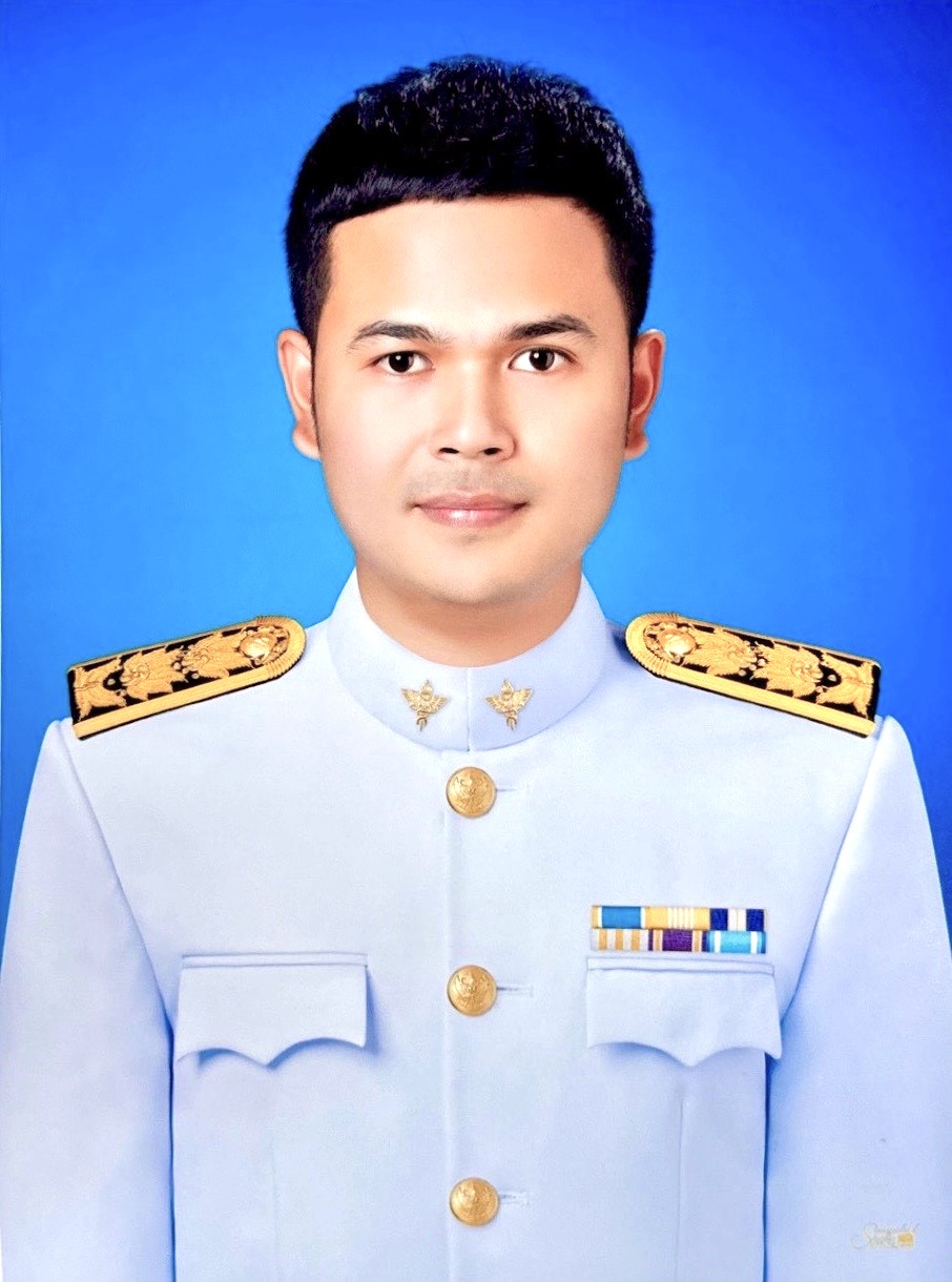 นายวีรวัฒน์ สังข์โชติ_ชก2